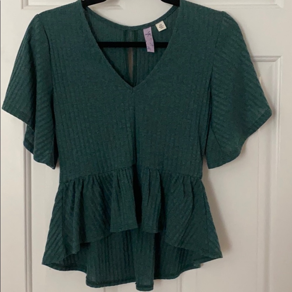 Cute ruffle hem top